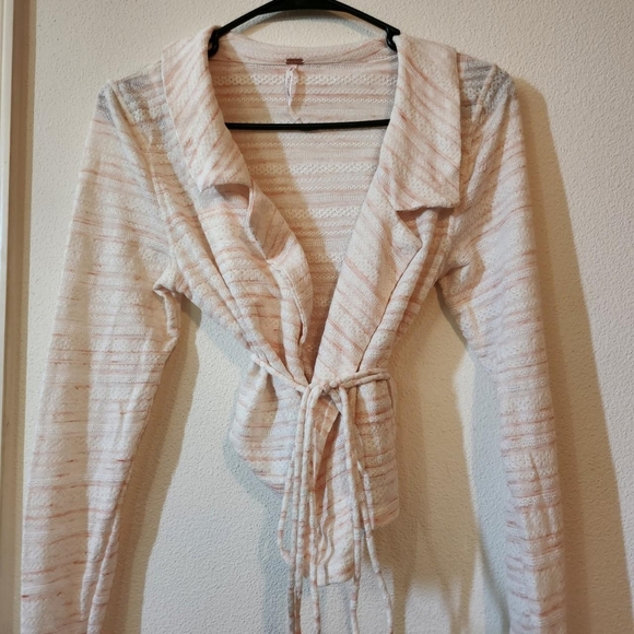 Free people long sleeve wrap top - Picture 2 of 3